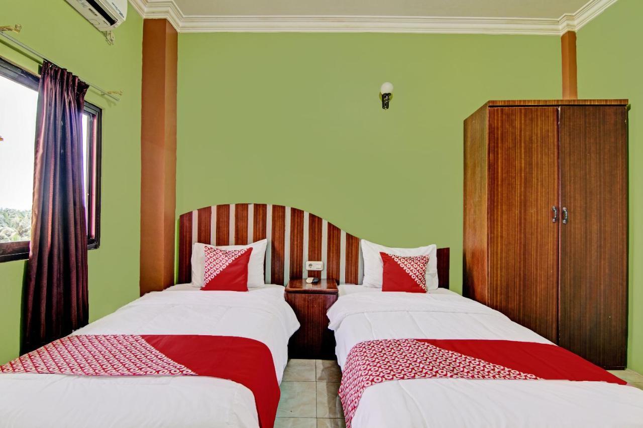 Oyo 92551 Netra Hotel Ujunbatu Dış mekan fotoğraf