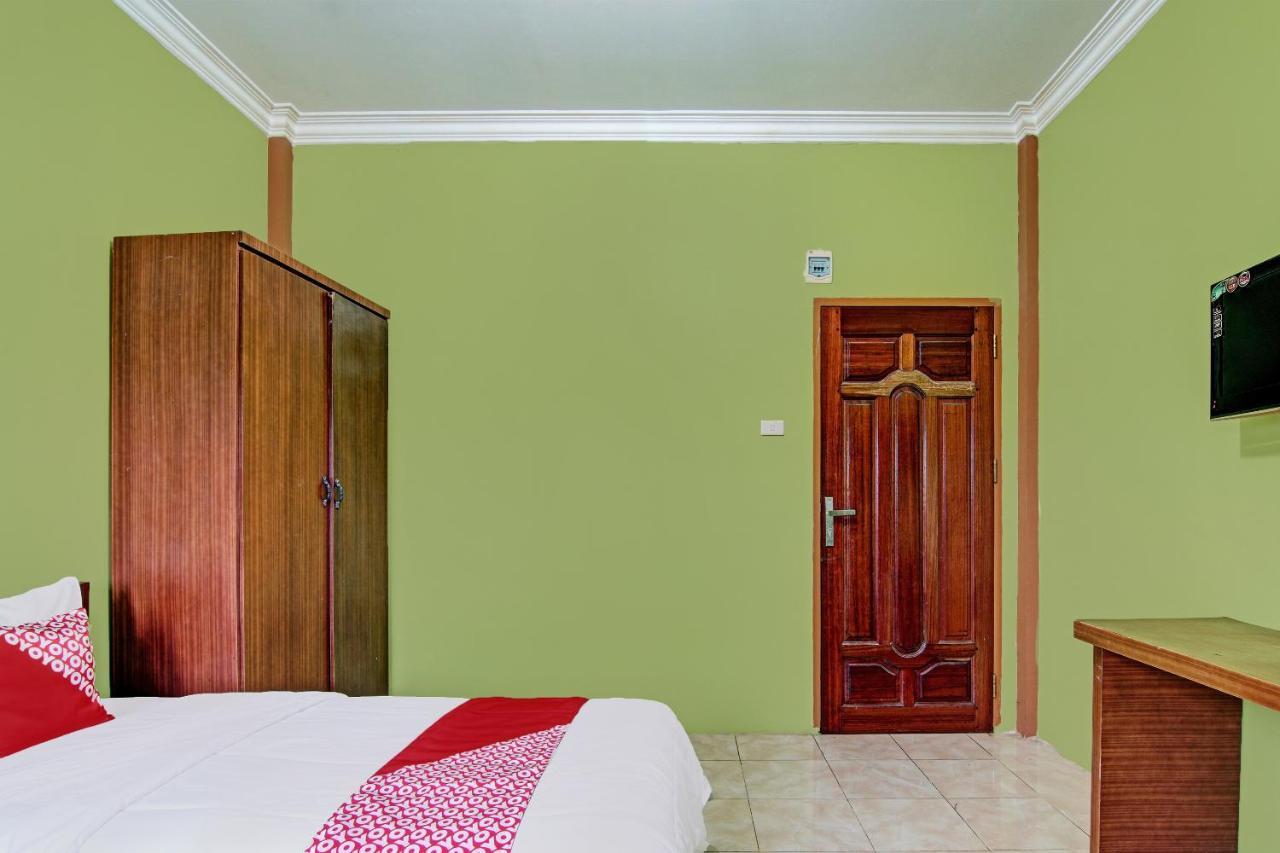 Oyo 92551 Netra Hotel Ujunbatu Dış mekan fotoğraf