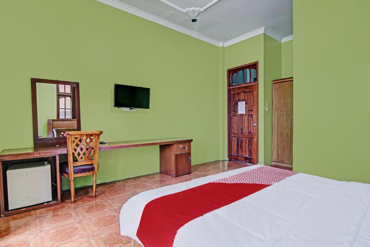 Oyo 92551 Netra Hotel Ujunbatu Dış mekan fotoğraf
